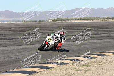 media/Jan-16-2026-CVMA Friday Practice (Fri) [[6f2bf47531]]/5-Racer 4-Trackday1/Session 2 (Bowl)/